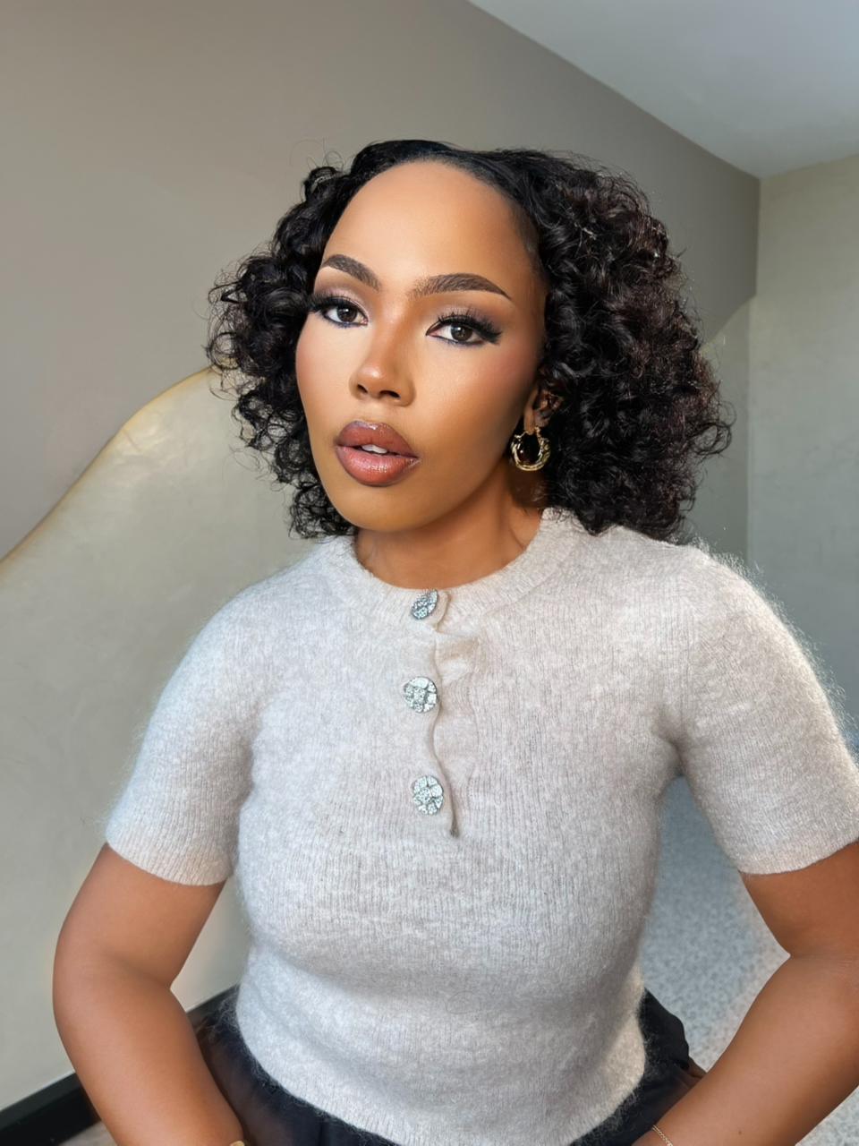 14" Vogue Headband Wig