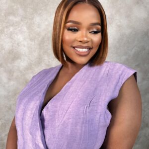 8" Straight (4x4) Wig Brown with Highlights